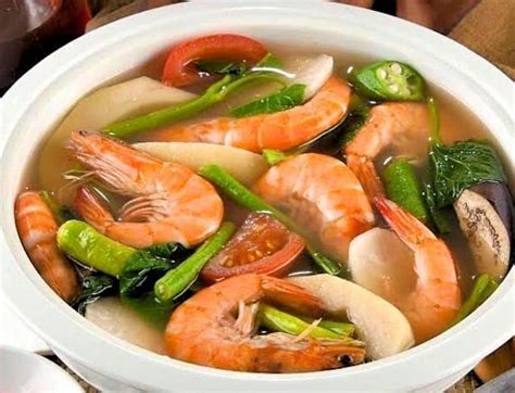  Sinigang na Hipon: Dive into Tangy Sourness with Every Shrimpful Bite!