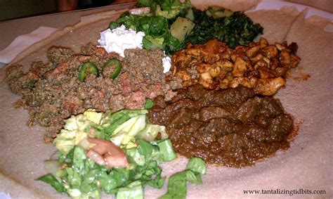  Tsebhi Derho: A Harmonious Fusion of Aromatic Spice and Succulent Beef, Perfect for Savoring Ethiopian Culinary Tradition!